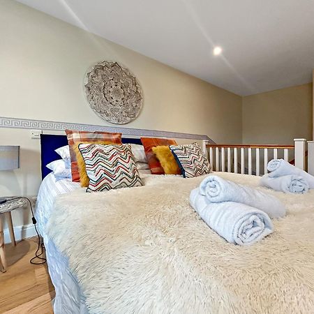 Church Suite, Stow-On-The-Wold, Sleeps 4, Town Location Buitenkant foto