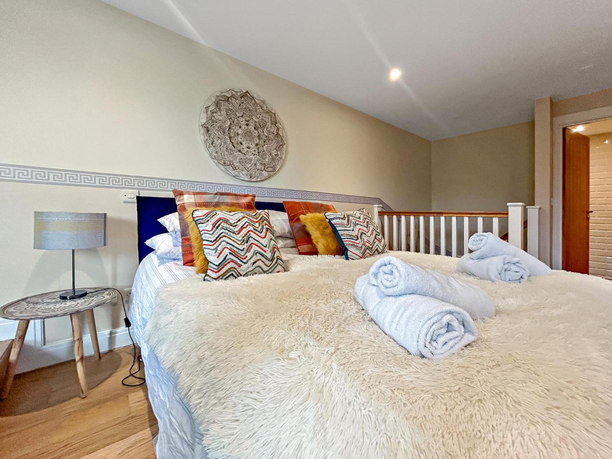 Church Suite, Stow-On-The-Wold, Sleeps 4, Town Location Buitenkant foto