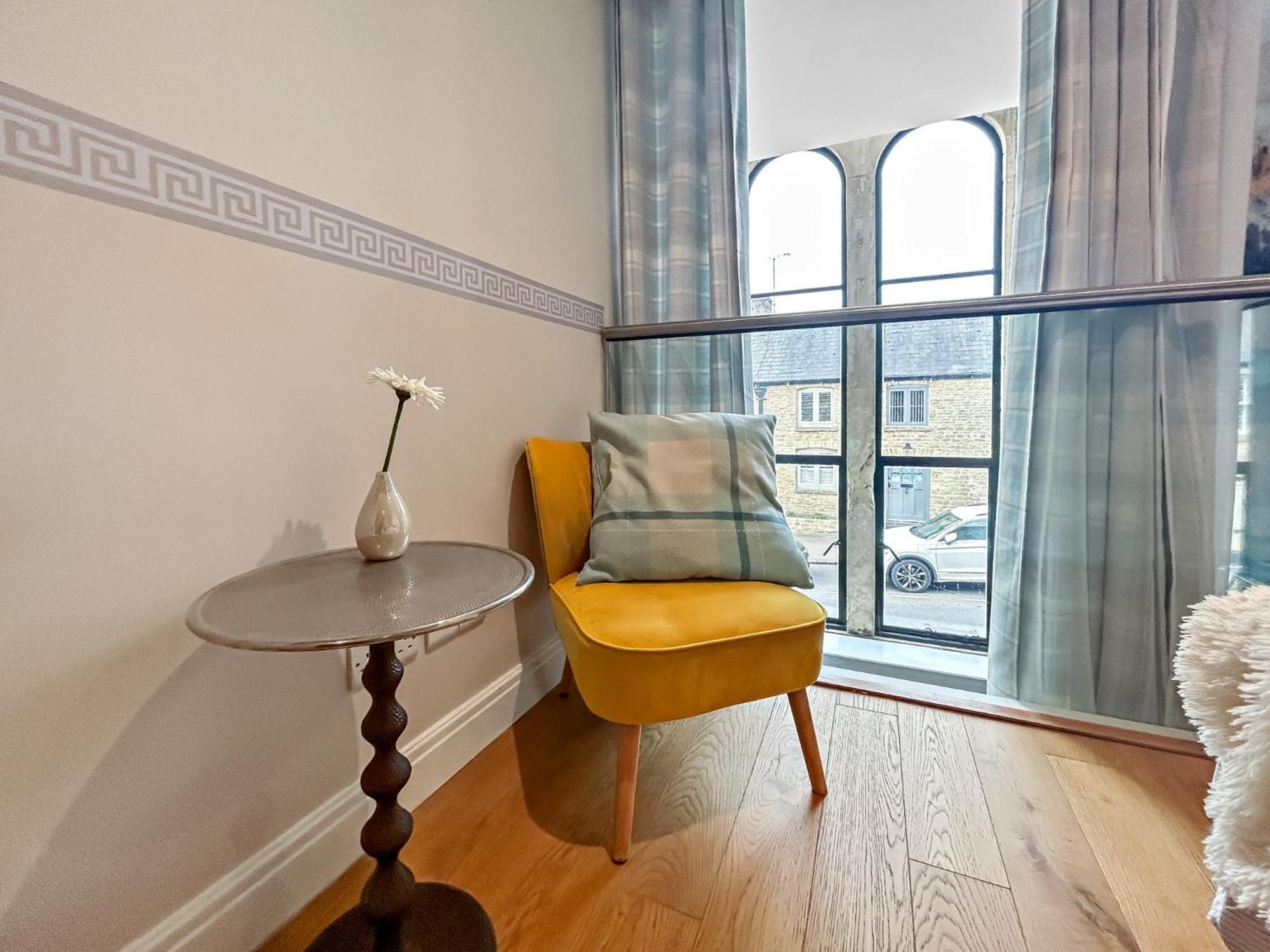 Church Suite, Stow-On-The-Wold, Sleeps 4, Town Location Buitenkant foto
